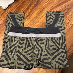 Lululemon crop leggings